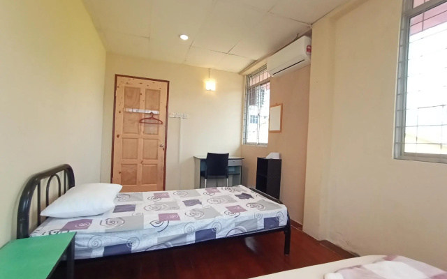 SPOT ON 90119 Bed's Guesthouse – Guest Rooms – Kuching