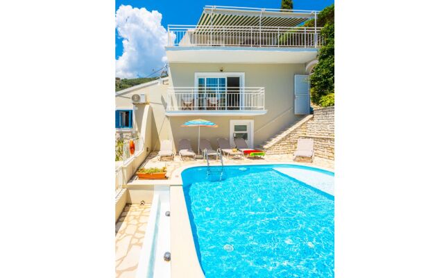 Villa Thalassa Large Private Pool Walk to Beach Sea Views A C Wifi Car Not Required - 920