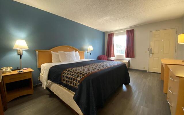 Econo Lodge Branson Theater District