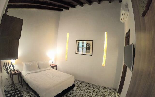 Columbus House Hotel