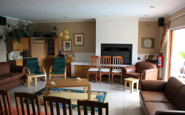 Old Oak Guest House
