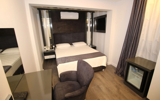 Extravagant Hotel Avsa