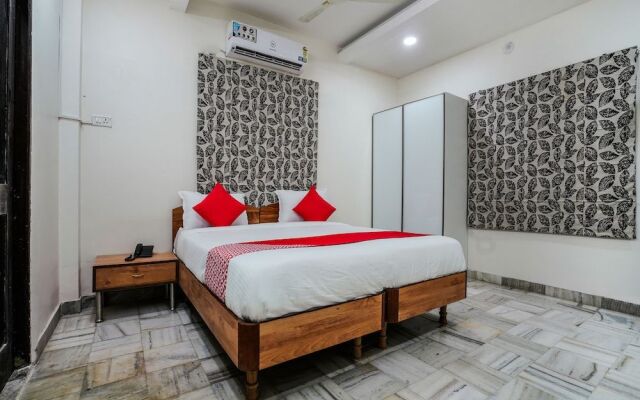OYO 22423 Taj Villa Guest House