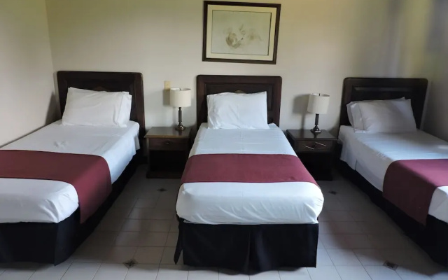 Club Nautico Acuarela Hotel