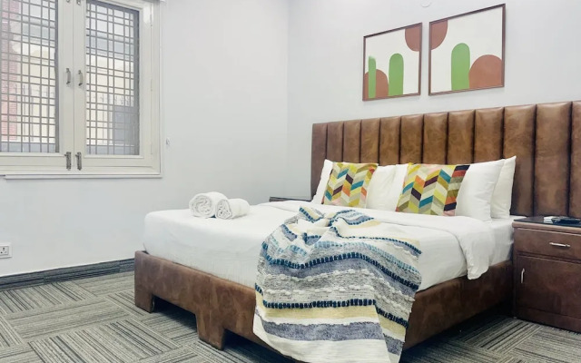BluO Modern 1BHK - DLF Galleria Market