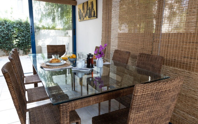 Villa Near the Beach