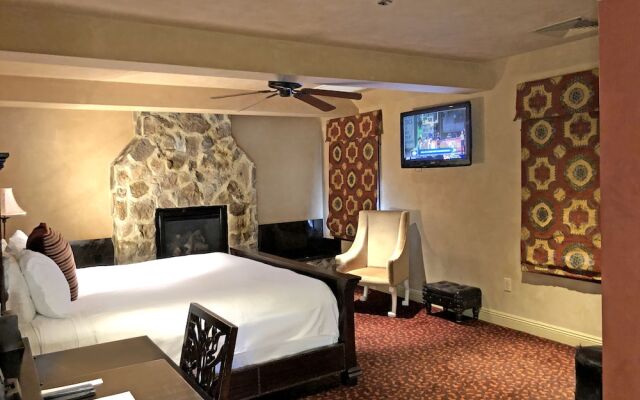 Border House at Crystal Bay Casino