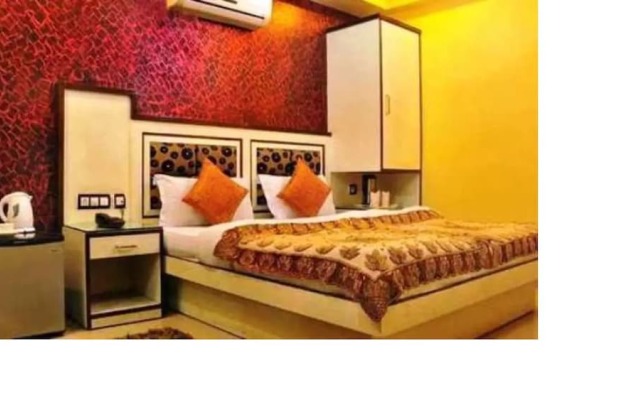 Comfort Room Shiv Dev Int