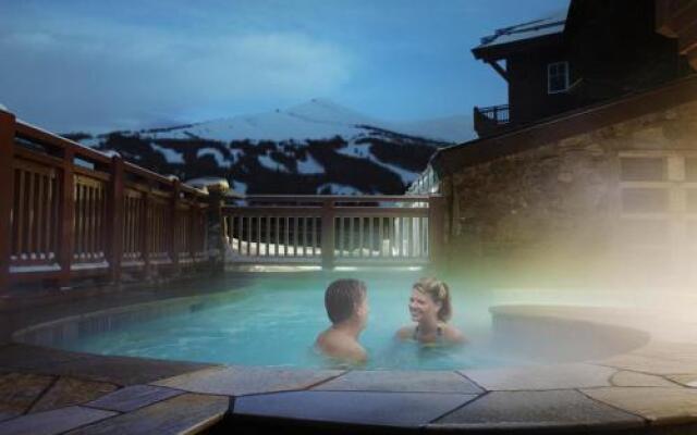 One Ski Hill Place S8501