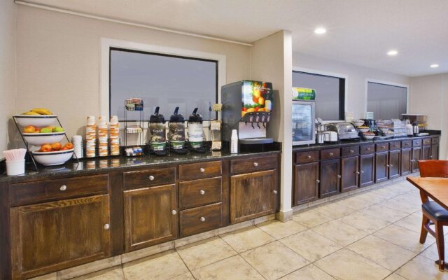 Quality Inn Grand Blanc - Flint South