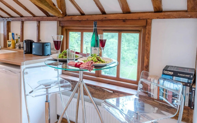 The Hayloft, Clopton