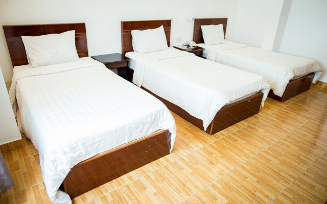Xuan Hung Hotel