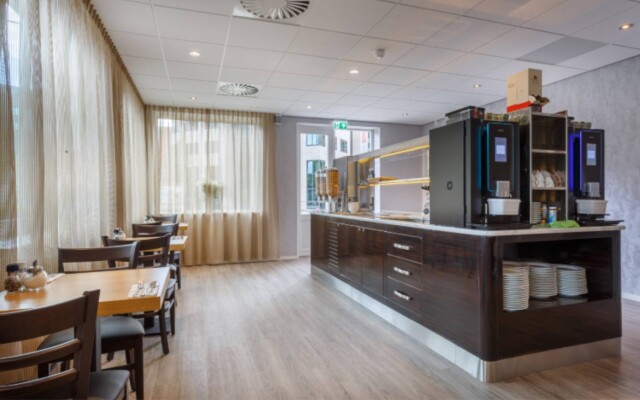 Joy Hotel