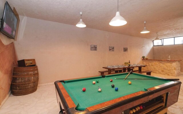 Awesome Home in Omis With Wifi and 6 Bedrooms