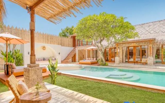 Villa Vienna - New 8BDR, Jacuzzi, Sauna and Cinema – Outside – Kuta