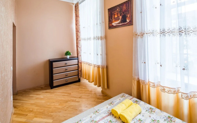 Three separate bedrooms on Square Rynok