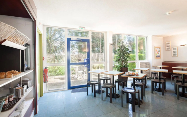 B&B HOTEL Douai Parc des Expos Cuincy