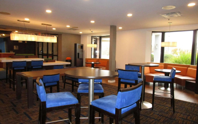 Country Inn & Suites by Radisson, Columbus-Edinburgh
