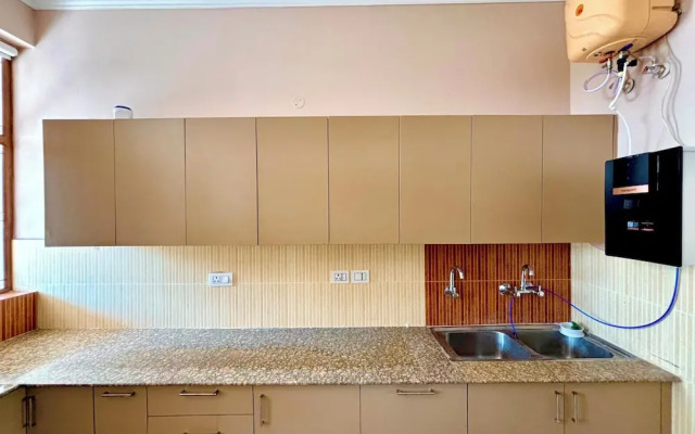 Luxury 4 Bedroom's Independent villa