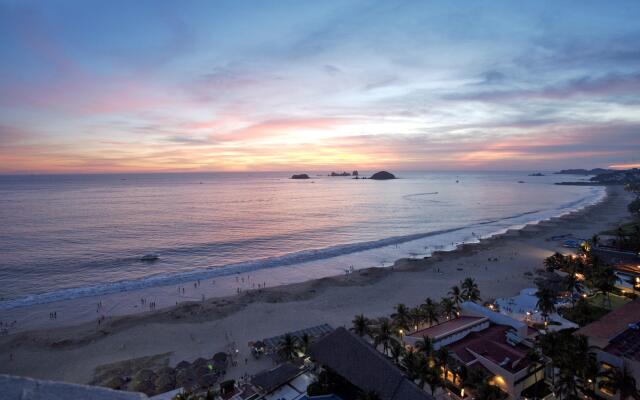 Park Royal Beach Ixtapa - All Inclusive