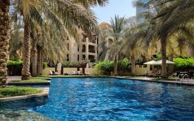 Maison Privee Marquise Square