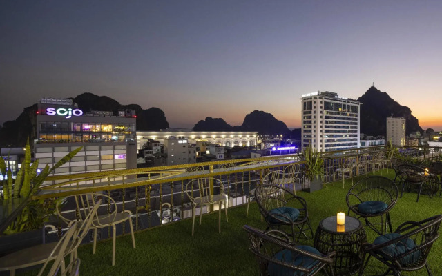 Diamond Luxury Hotel