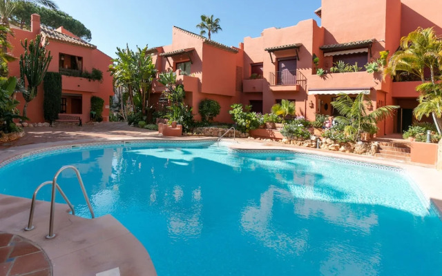 Elviria Luxury Beach Side Sleep 6