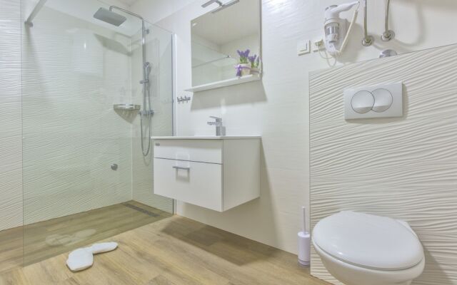 Villa Okit