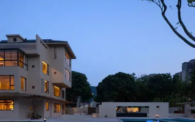 Sanqian Courtyard