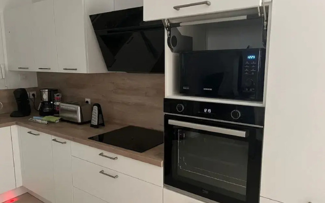 Villa L'esquirrol Vineyard Escape