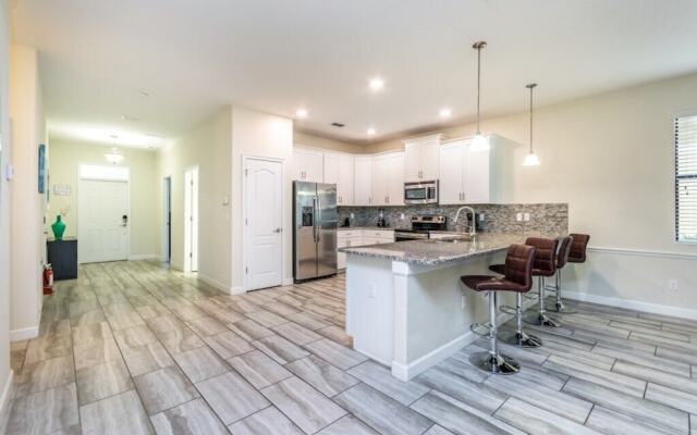 140mvd 9 Bedroom Villa