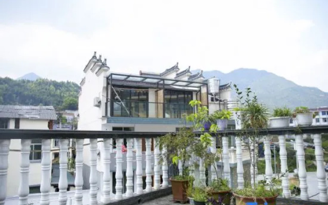 Jingya Shuju Farmhouse