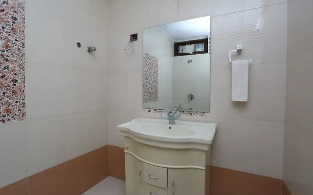 OYO 11047 Home Spacious 3BHK Bhumiyadhar