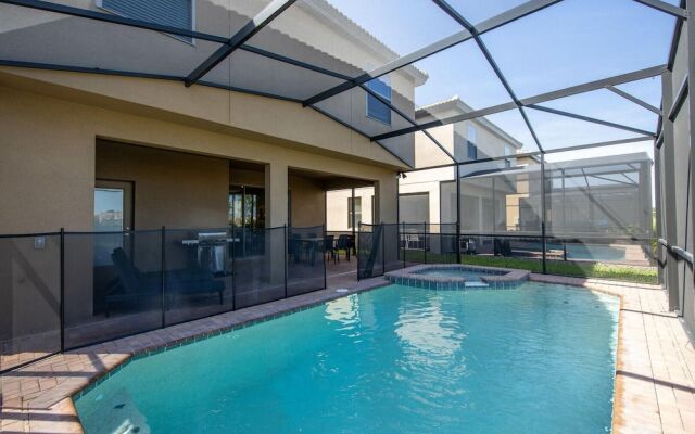 5537moc - Solterra Resort