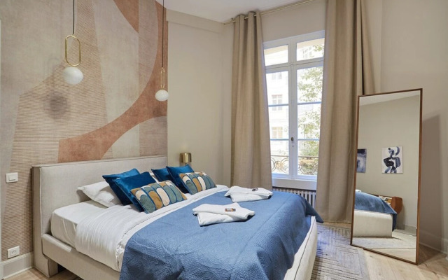 Superb Apartment Arc de Triomphe/ Trocadero