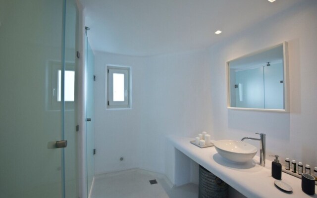 Villa Zircon 7 Bedroom Villa In Tourlos With Private Pool