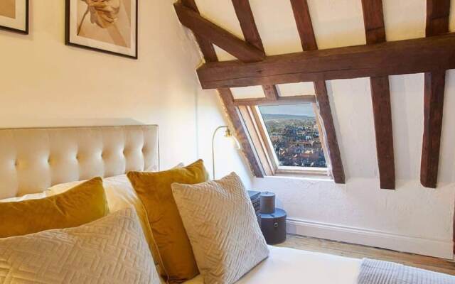 Host Stay The Coach House