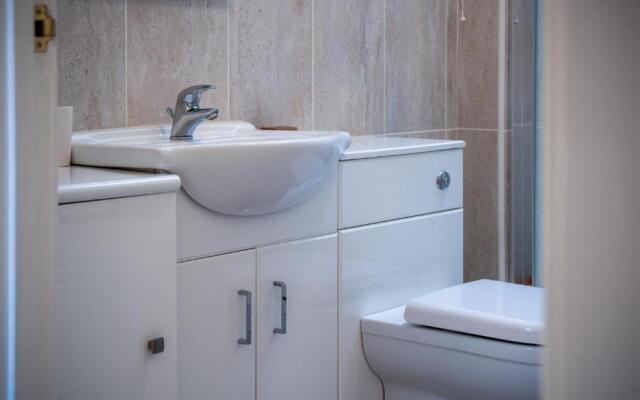 Shorelands - 1 Bedroom Apartment - Manorbier