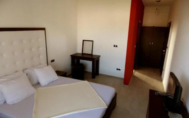 Riza Hotel Restorant