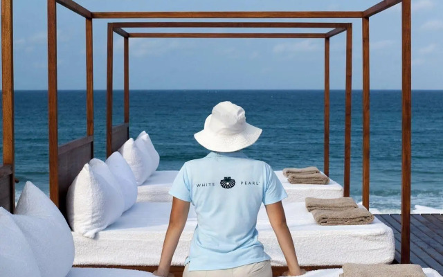 White Pearl Resorts