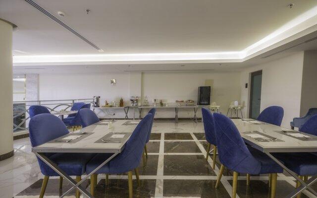The Address Palace Hotel & Apartment