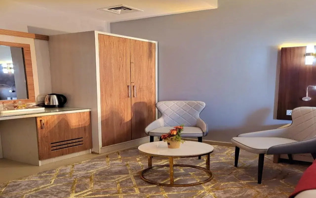 Naif Fort Hotel