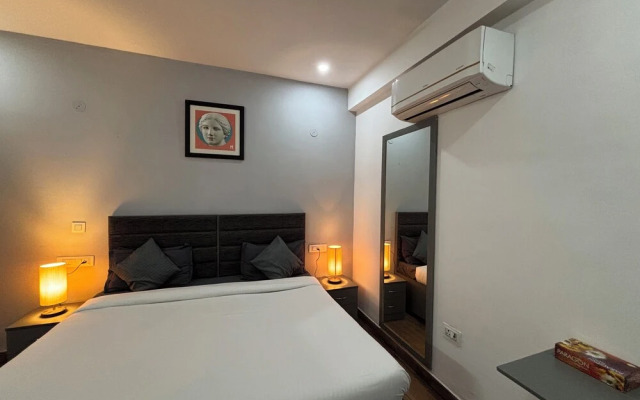 Housr Sector 43 Gurgaon Paras Hospital