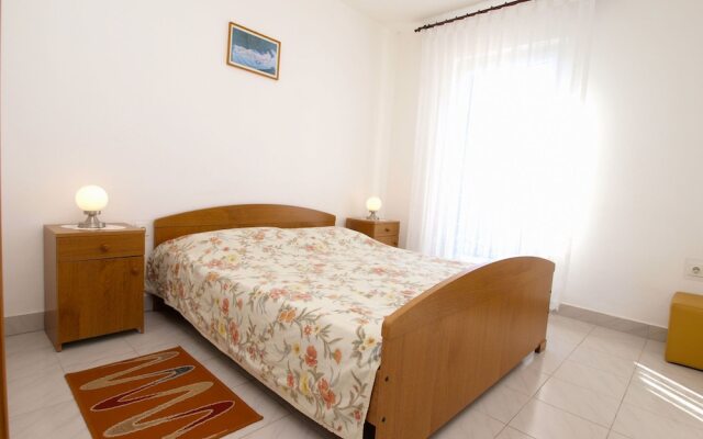 Apartment 981