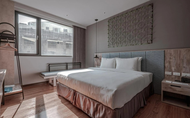 Somer Chew Hotel