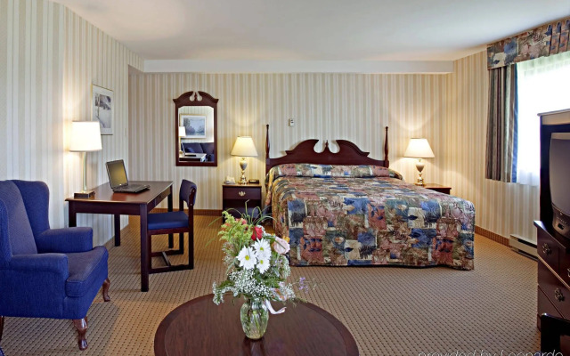 Quality Hotel & Suites