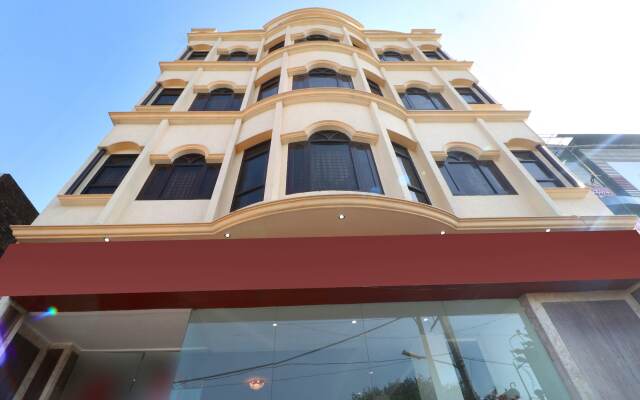 OYO 16415 Hotel Kishore International