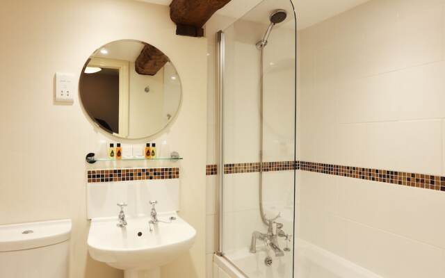 Broom Hall Inn