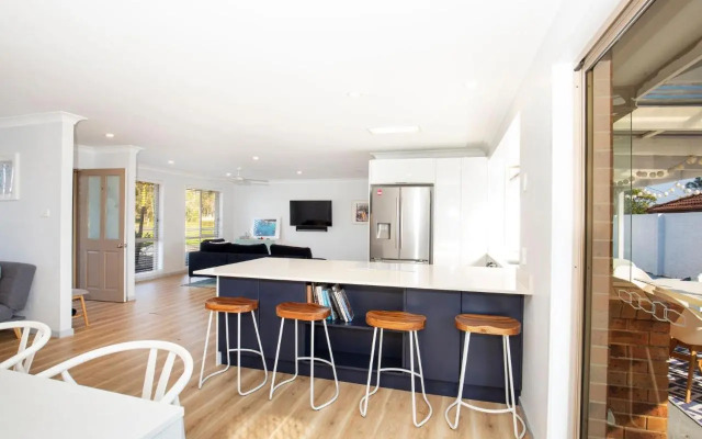 Meeseeks I Pet Friendly I 2 Mins Walk to Beach