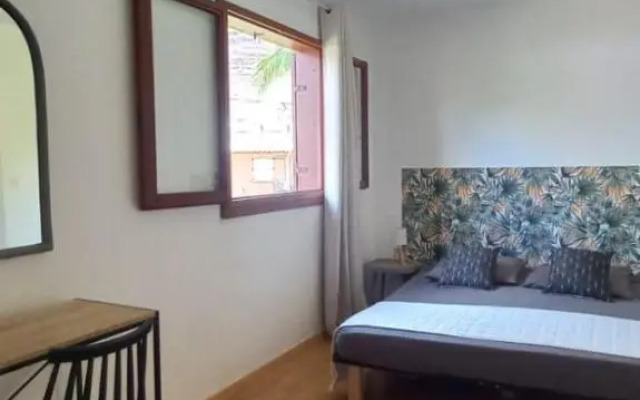 Apt en résidence avec piscine